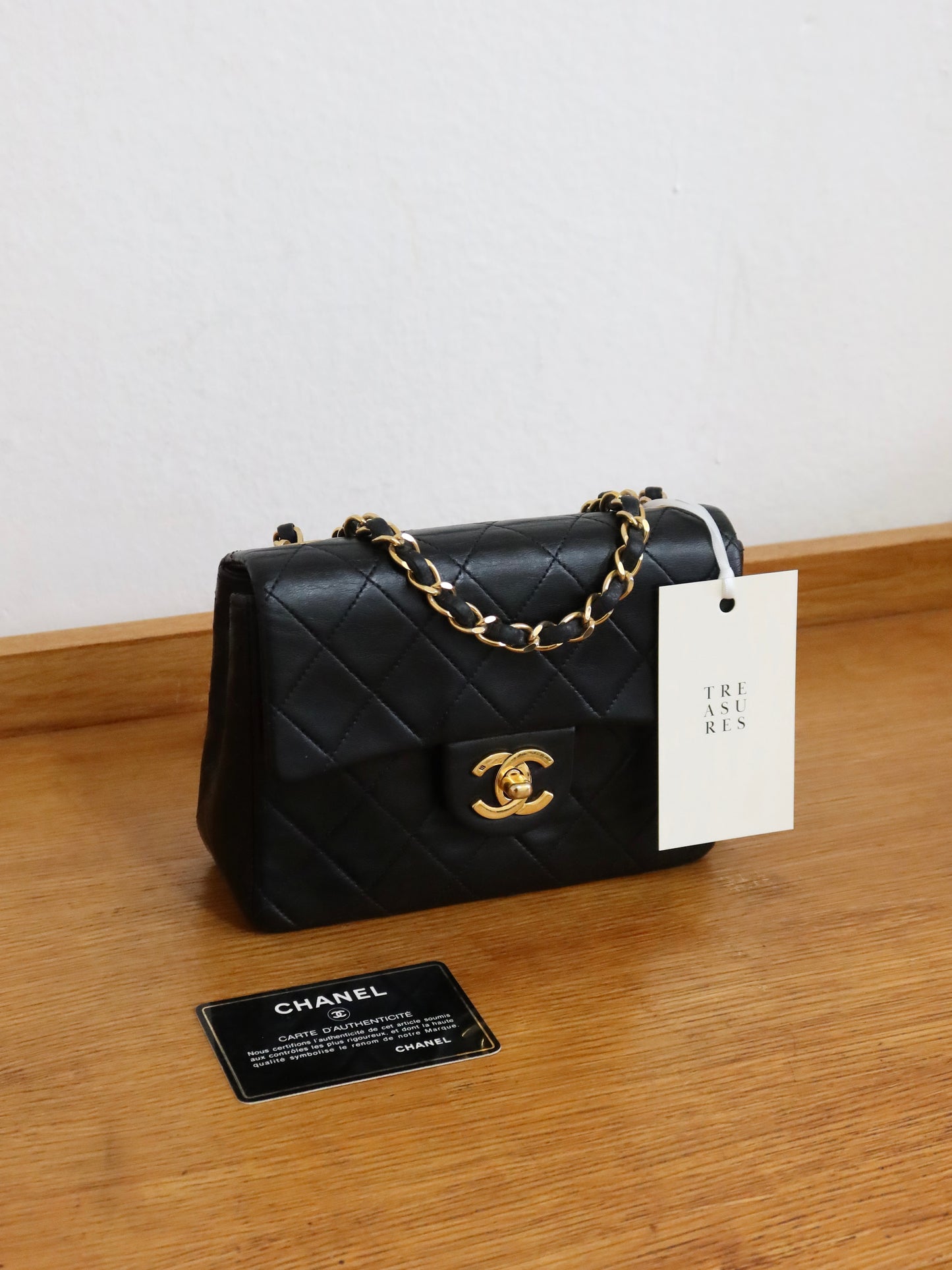 CHANEL SINGLE FLAP BAG BLACK LAMBSKIN