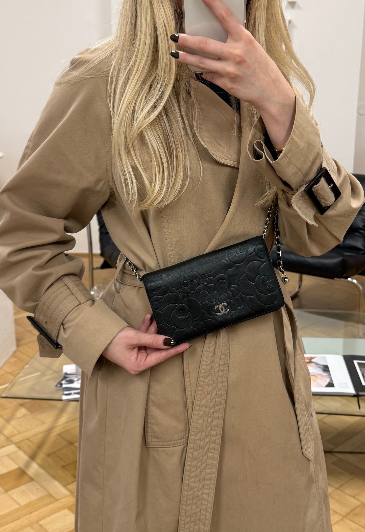 CHANEL CAMELLIA WALLET BLACK SERIES 11