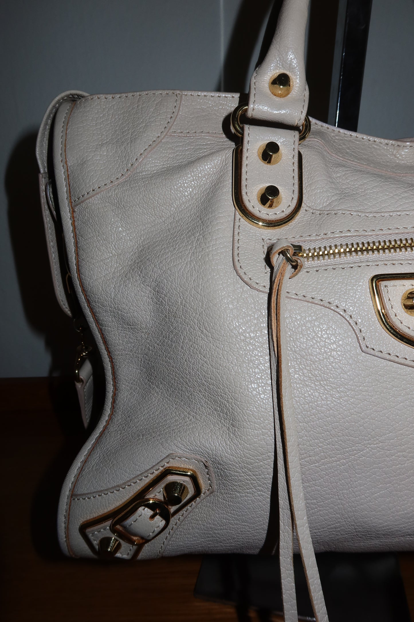 BALENCIAGA CITY BAG IN CREAM