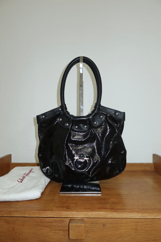 FERRAGAMO NAPLAK SHOULDER BAG