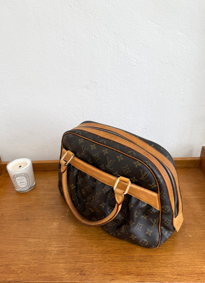 LV MITZI MONOGRAM BAG 301