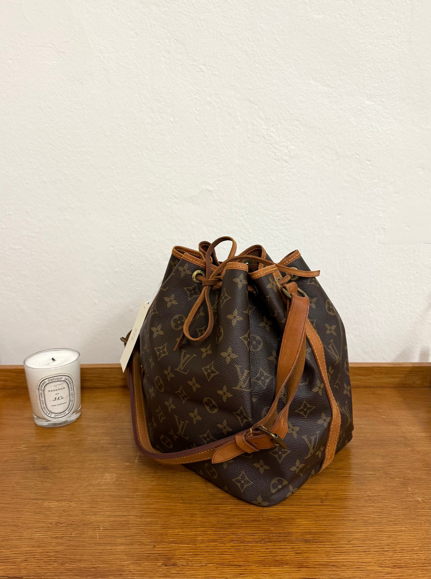 LV PETIT NOÉ MONOGRAM