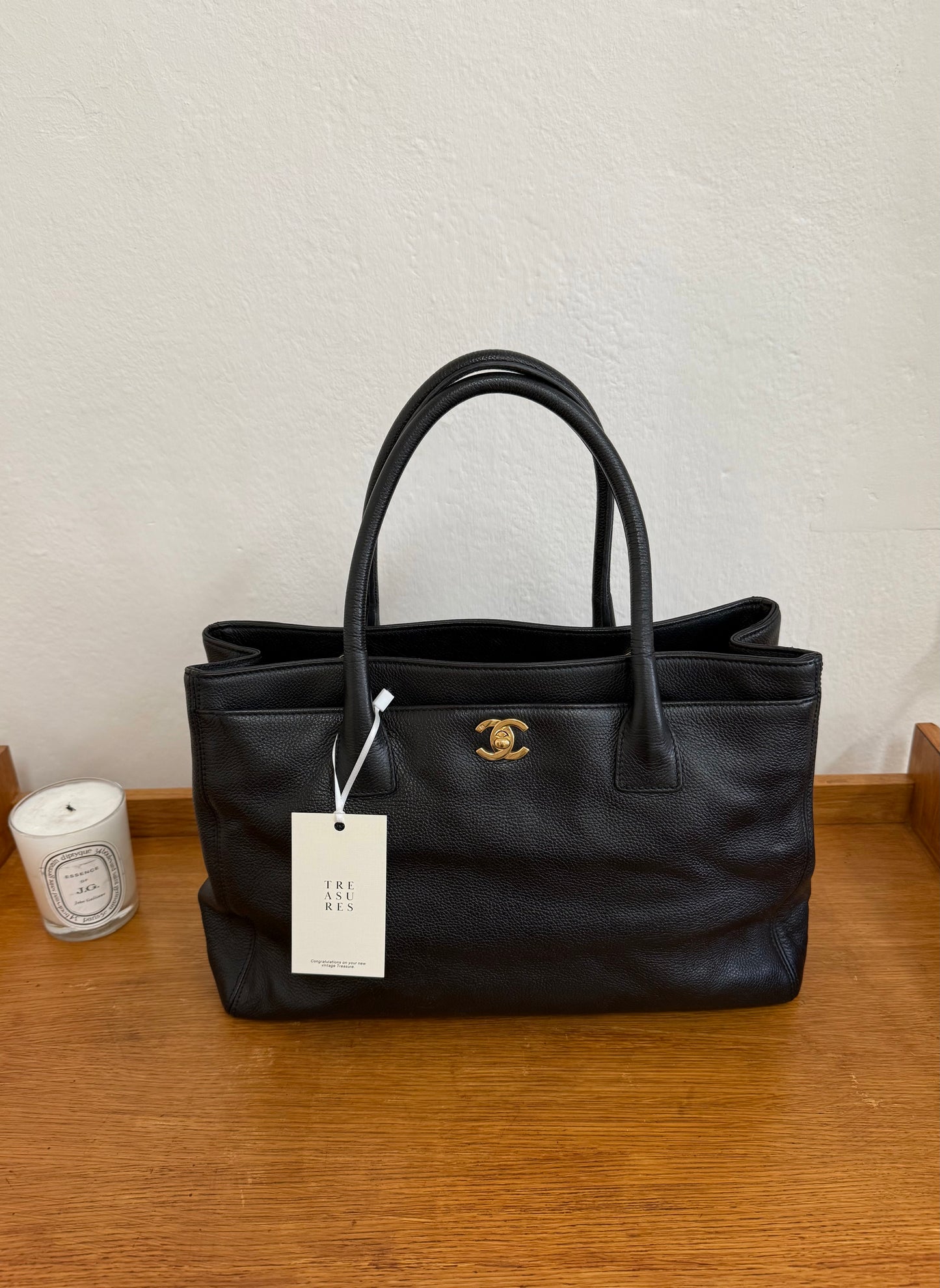 CHANEL EXECUTIVE TOTE BLACK GOLD HW
