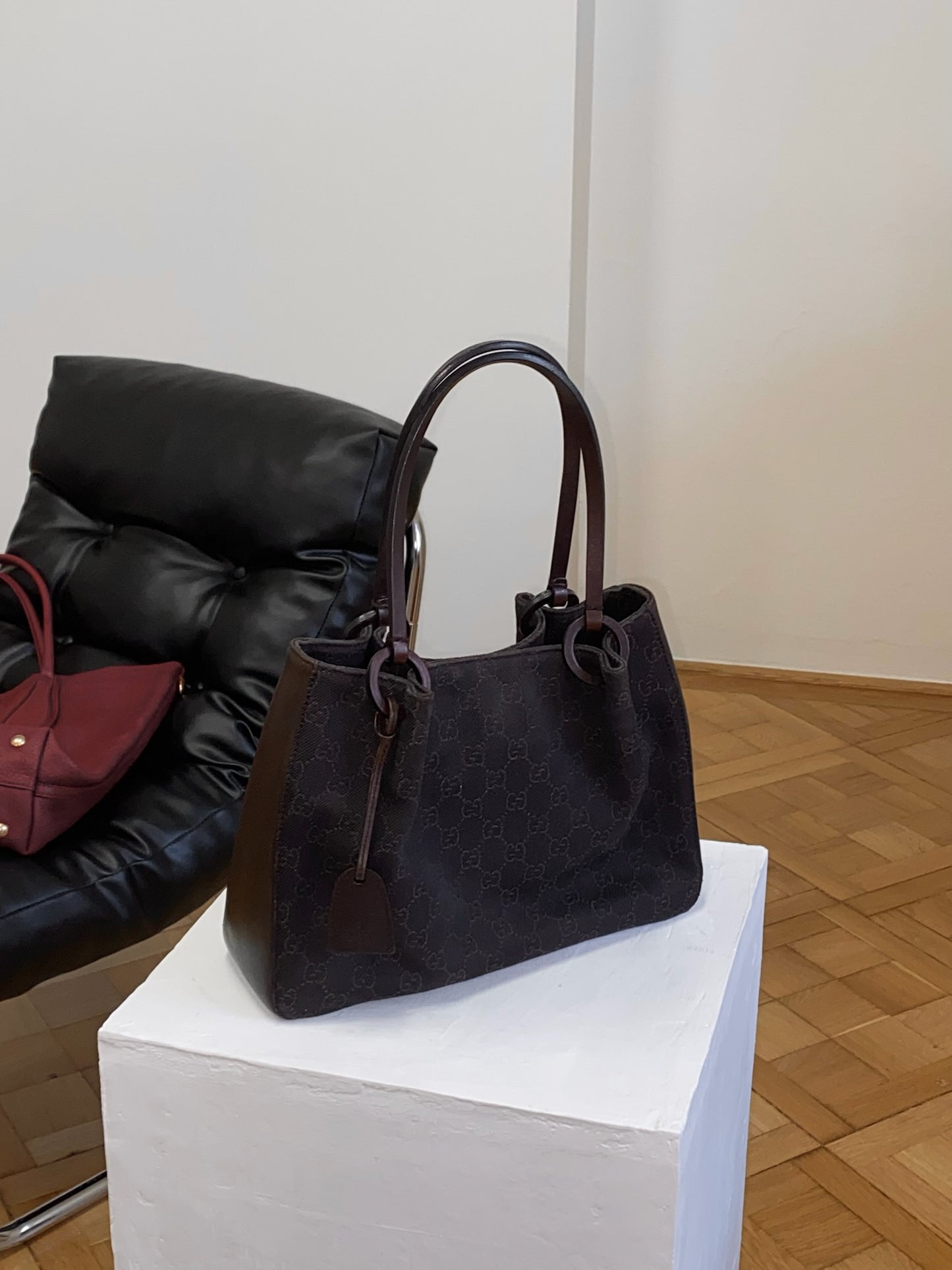 GUCCI GG MONOGRAM SHOULDER BAG & POUCH