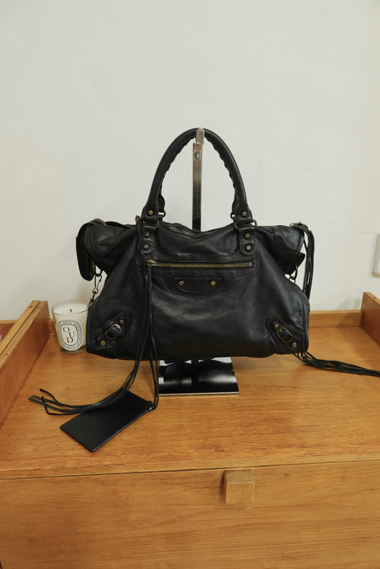 BALENCIAGA CITY BAG IN BLACK GOLD PATINA HW