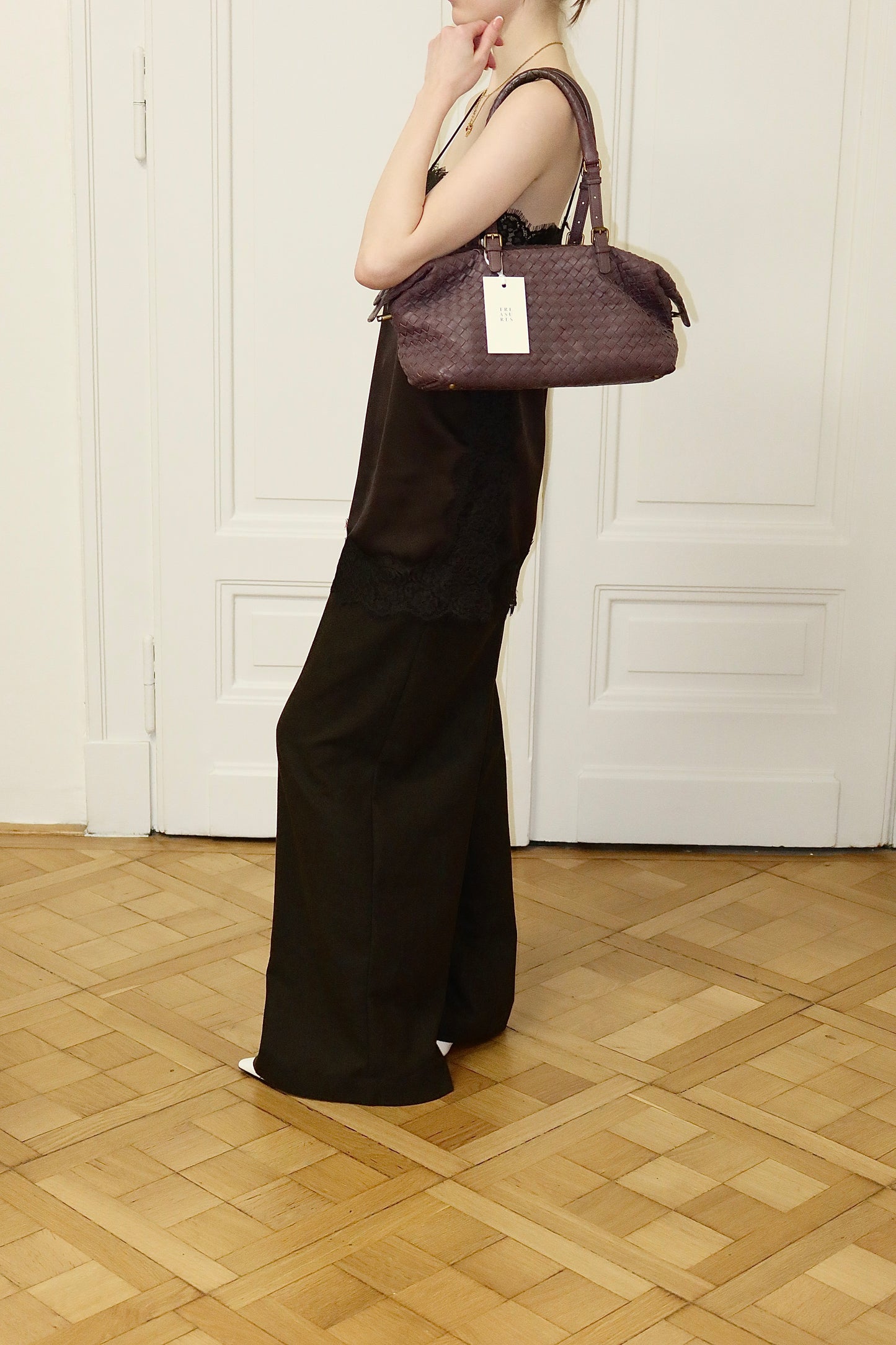 BOTTEGA VENETA INTRECCIATO SHOULDER BAG