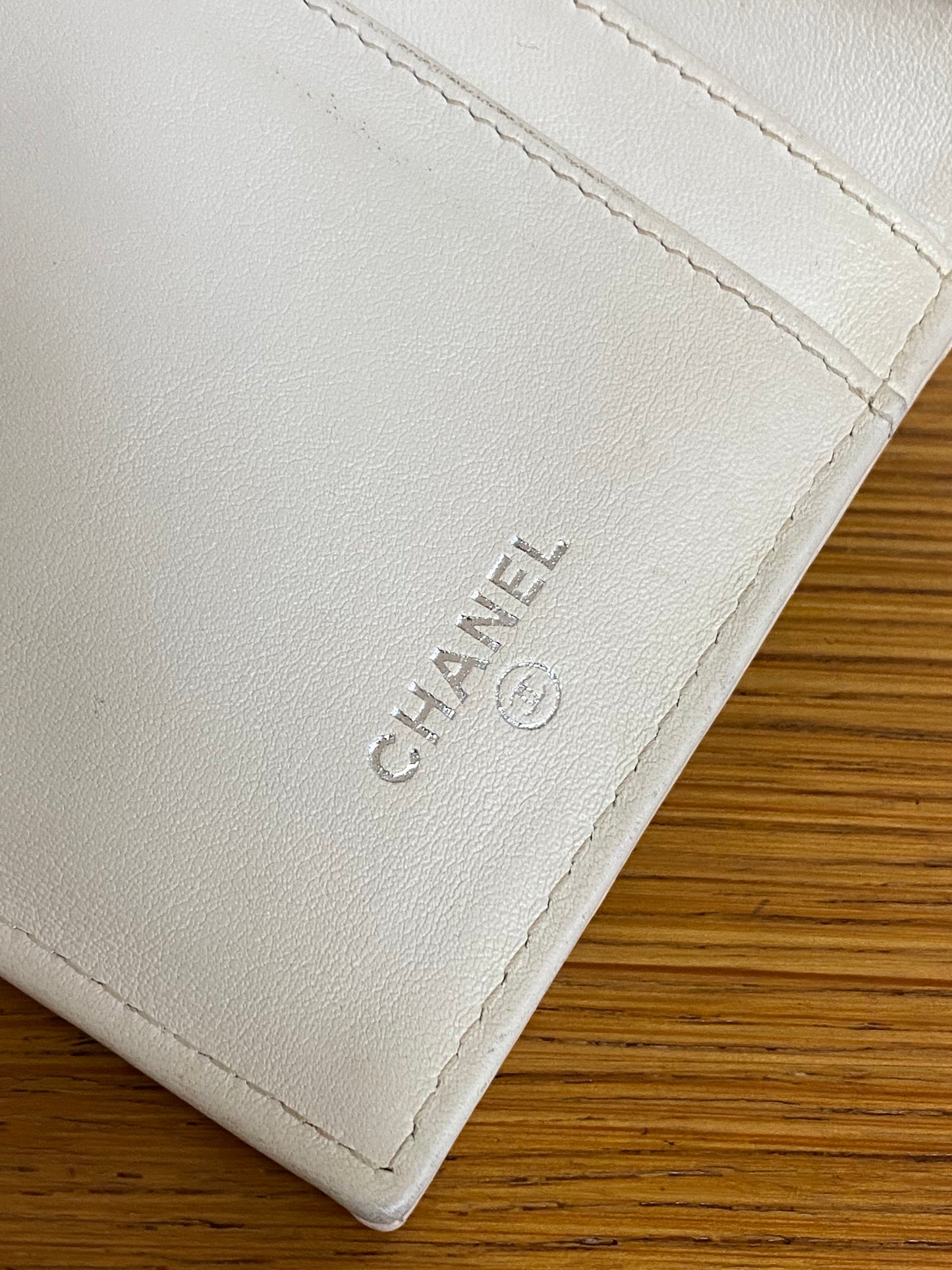 CHANEL QUILTED WALLET BLACK/WHITE SERIES 11