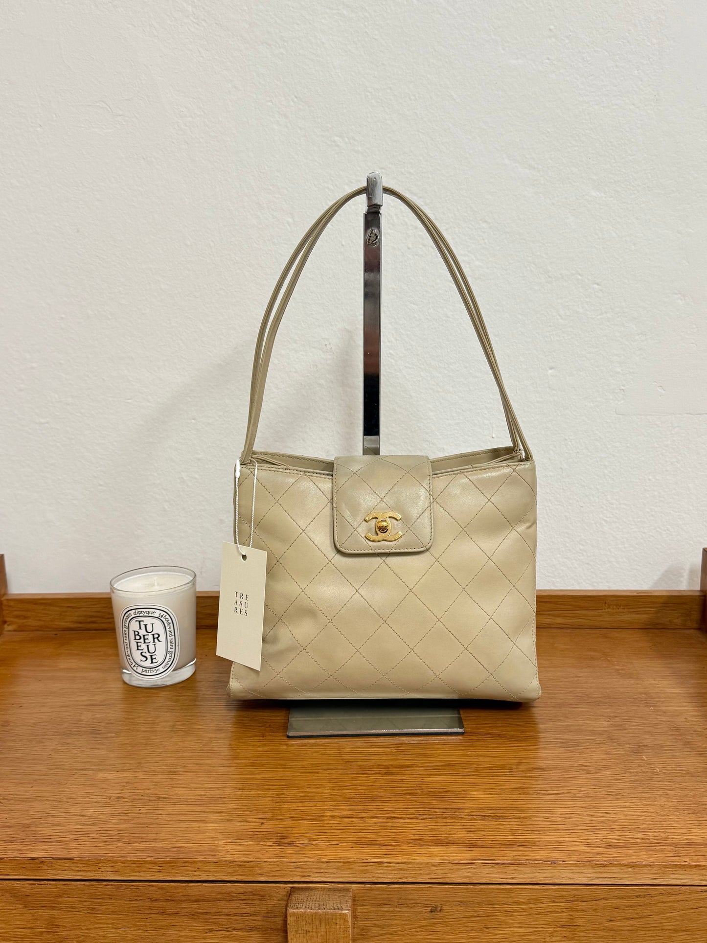 CHANEL KELLY SHOULDER BAG