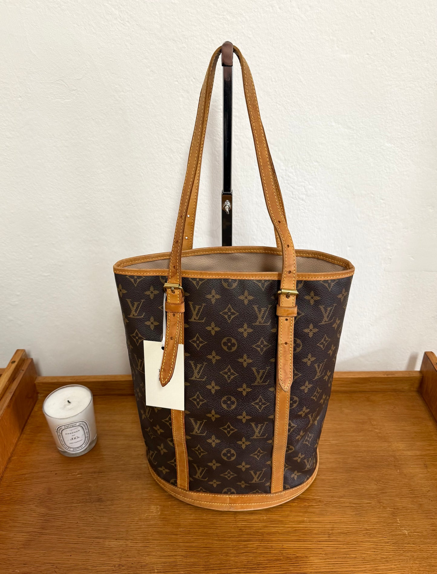 LV BUCKET GM MONOGRAM BAG