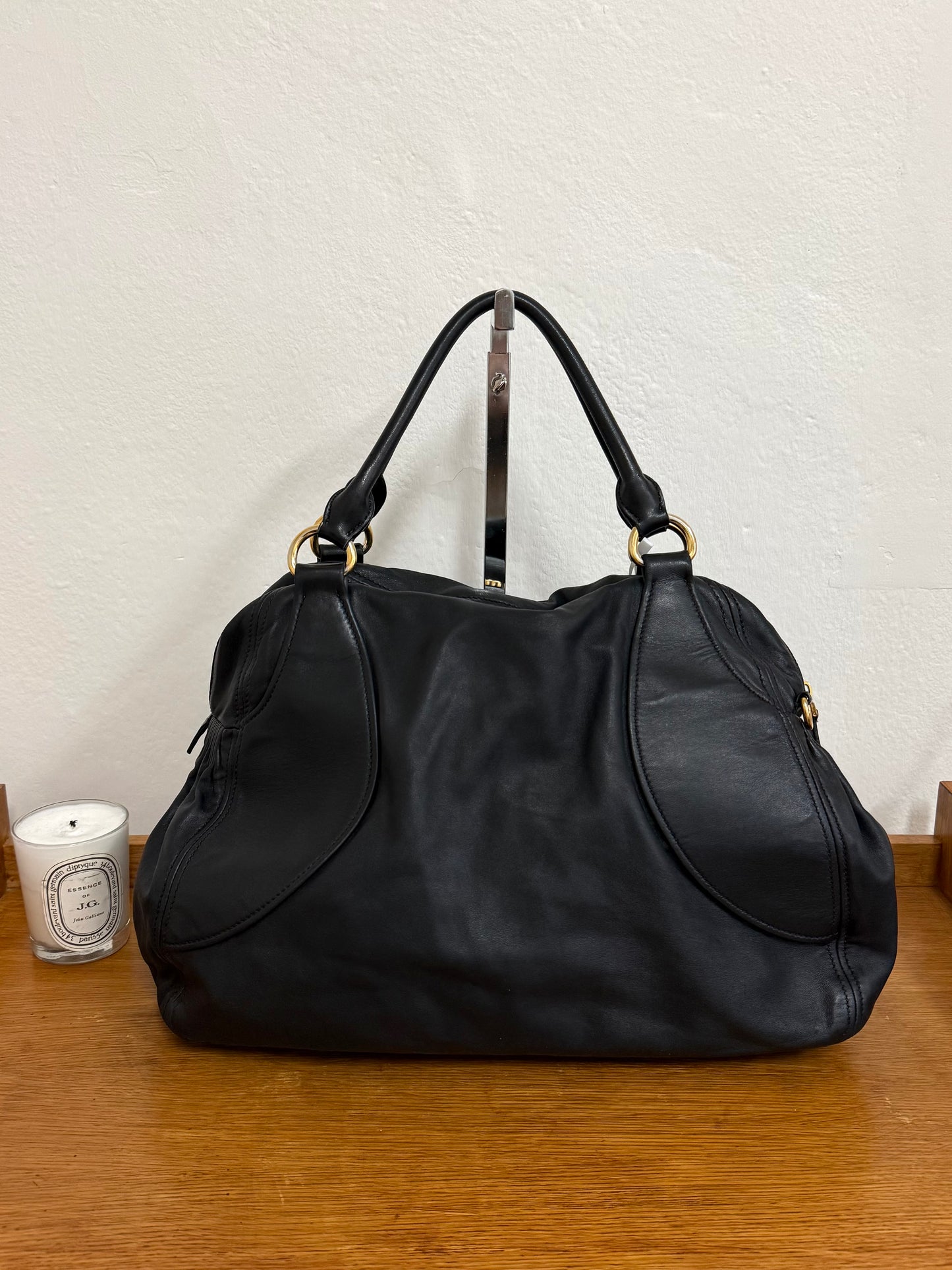 MIU MIU VITELLO LARGE SHOULDER BAG BLACK