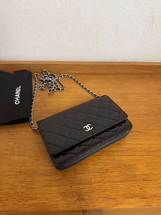 CHANEL WOC BLACK PATENT LEATHER SILVER HW SERIES 14