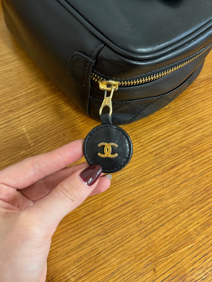 CHANEL VANITY LAMBSKIN