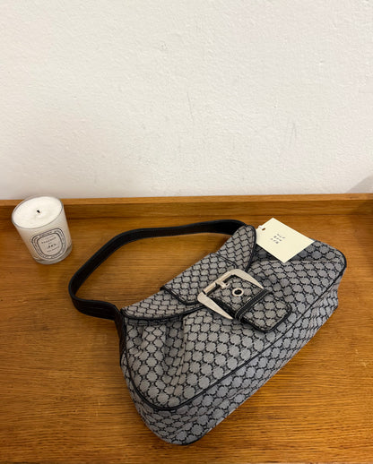 CELINE TRIOMPHE SHOULDER BAG