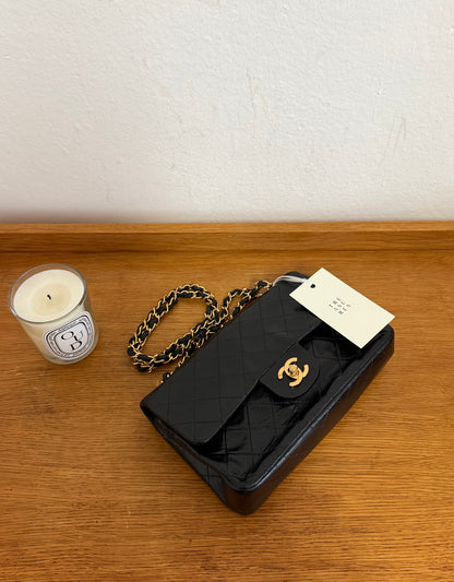 CHANEL CLASSIC DOUBLE FLAP BAG MEDIUM 24K GOLD