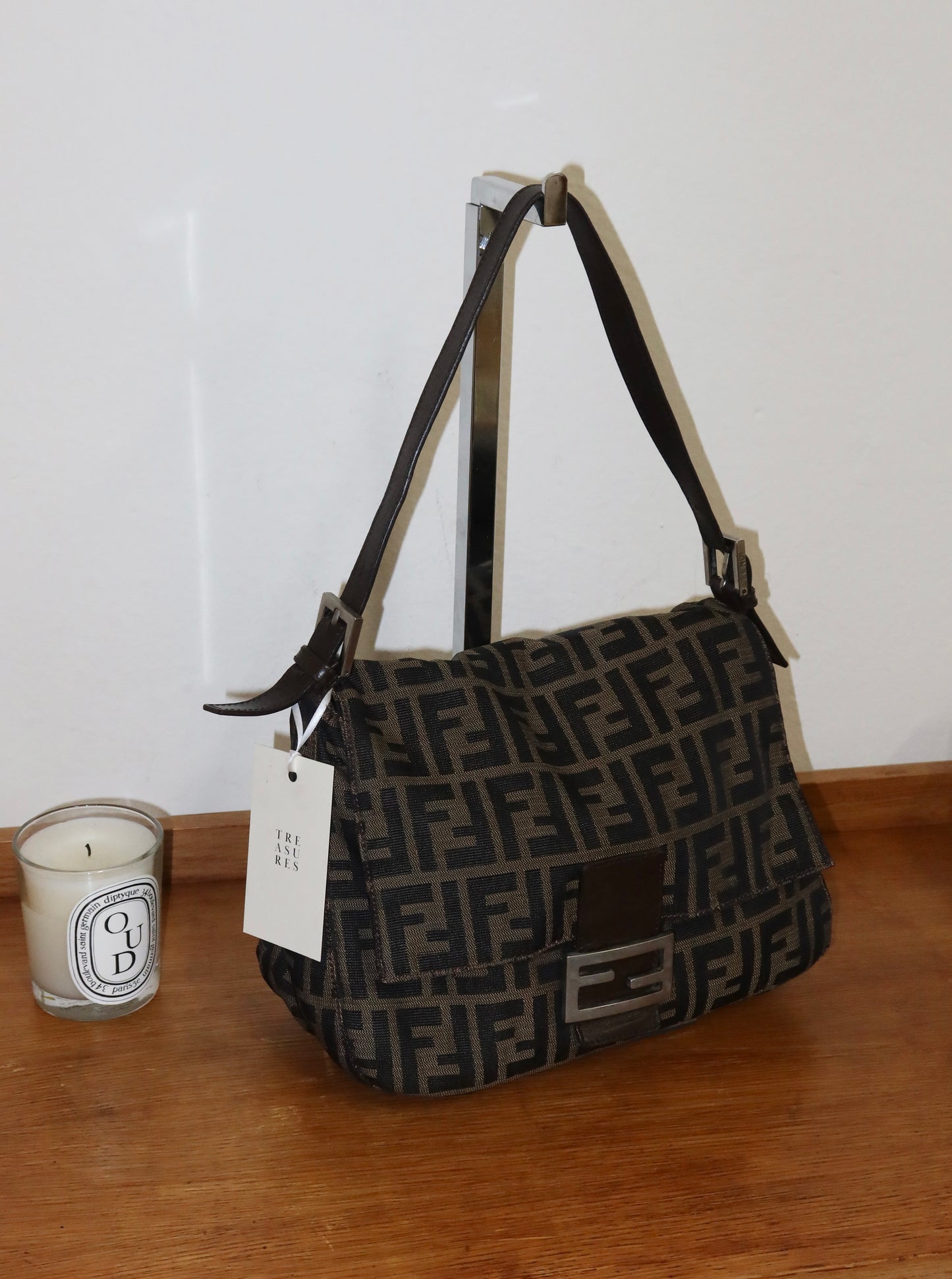 FENDI MAMMA BAGUETTE BAG