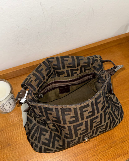 FENDI MAMMA BAGUETTE BAG