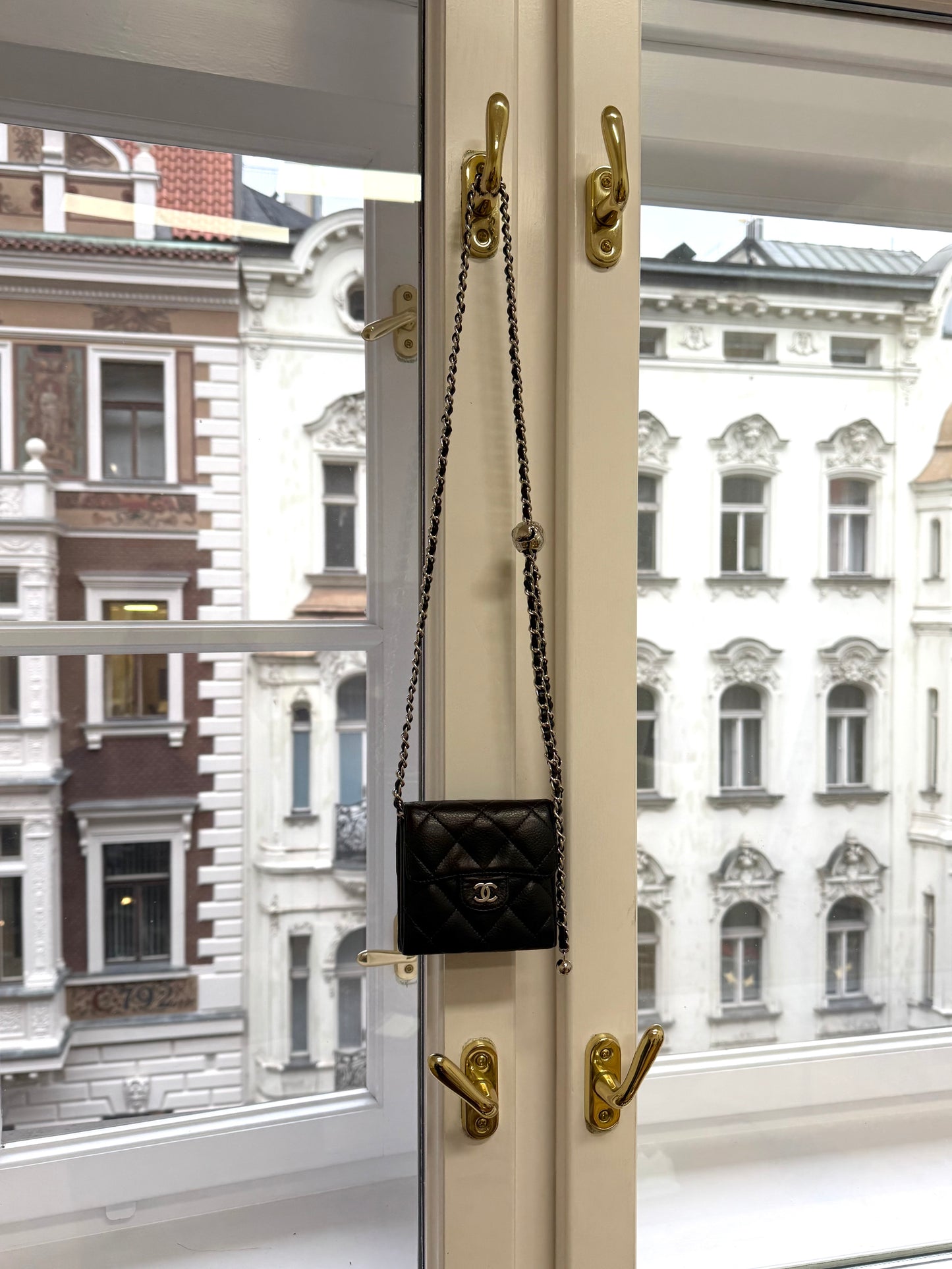 CHANEL MINI WALLET CAVIAR SERIES 11