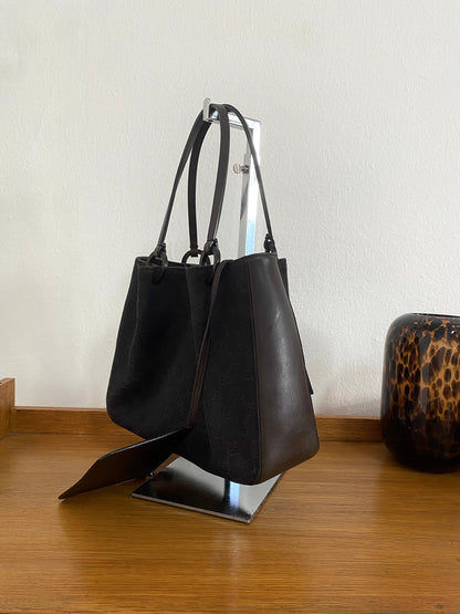 GUCCI GG MONOGRAM SHOULDER BAG & POUCH