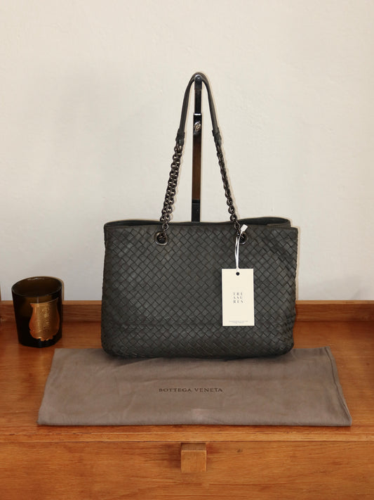 BOTTEGA VENETA INTRECCIATO SHOULDER BAG GREY