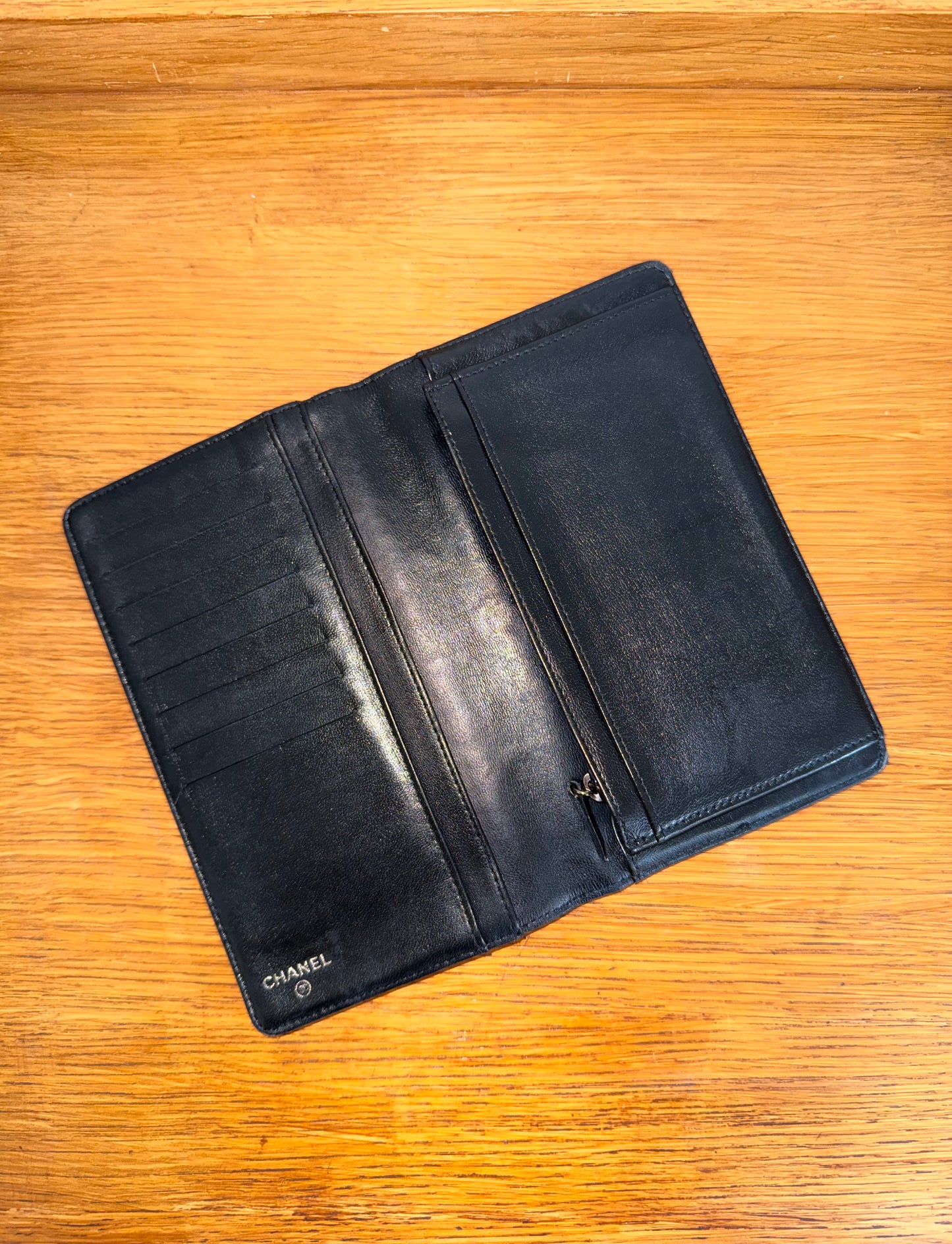 CHANEL CAMELLIA WALLET BLACK SERIES 11
