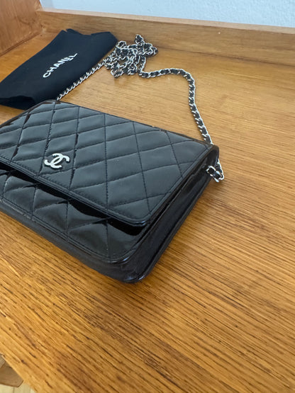 CHANEL WOC BLACK PATENT LEATHER SILVER HW SERIES 14