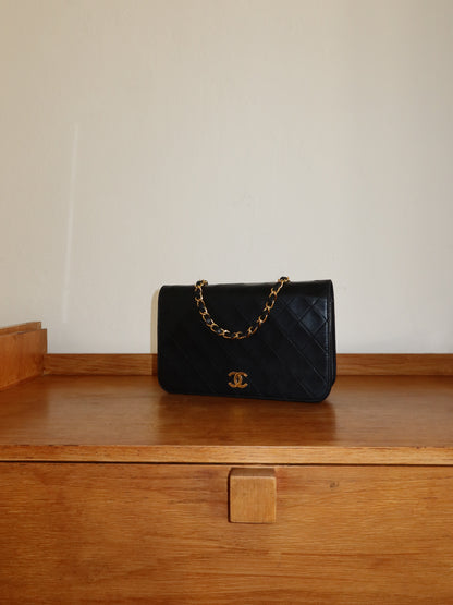 CHANEL SINGLE FULL FLAP BAG 24K GOLD