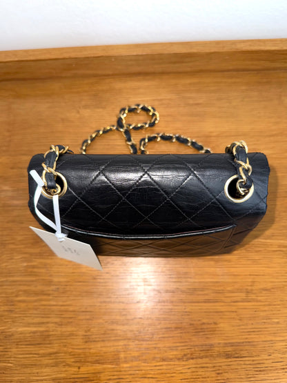 CHANEL SINGLE FLAP BAG BLACK LAMBSKIN