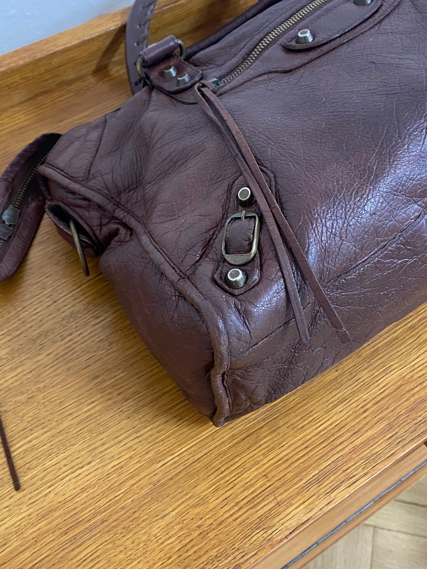 BALENCIAGA CITY BAG IN DARK BROWN