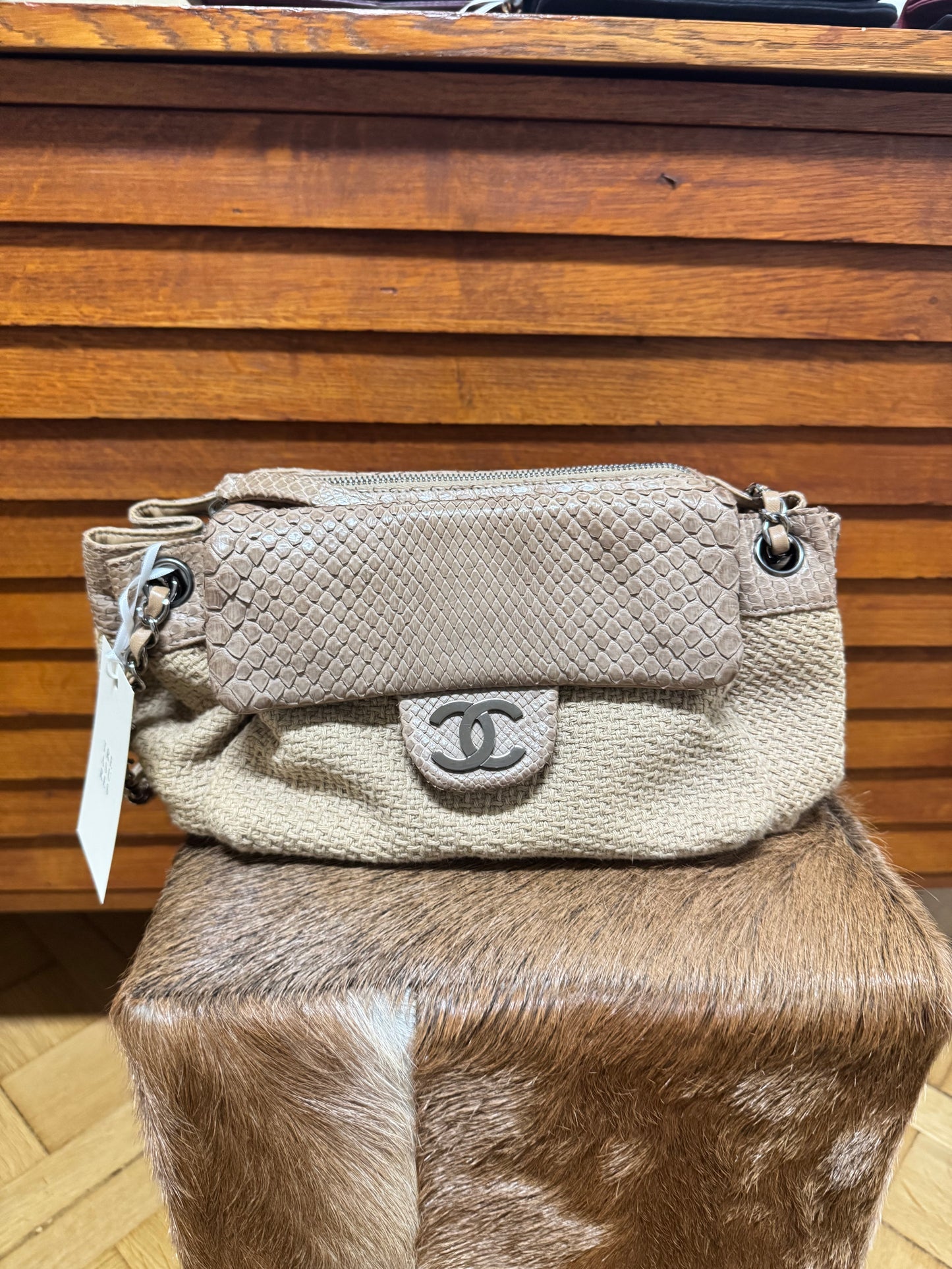 CHANEL ULTRA RARE PYTHON CC SHOULDER BAG KARL LAGERFELD 2004-2005