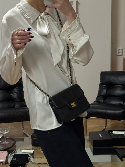 CHANEL CLASSIC SINGLE FLAP BAG TWIST LOCK 24K GOLD