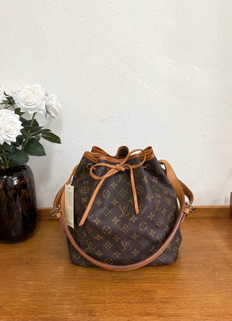 LV PETIT NOÉ MONOGRAM