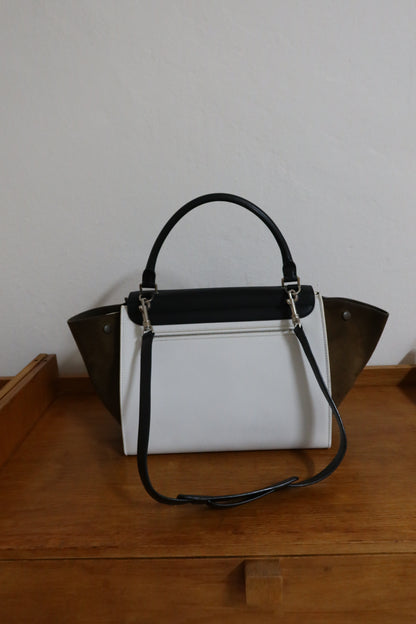 CELINE PHOEBE PHILO TRAPEZE BLACK WHITE