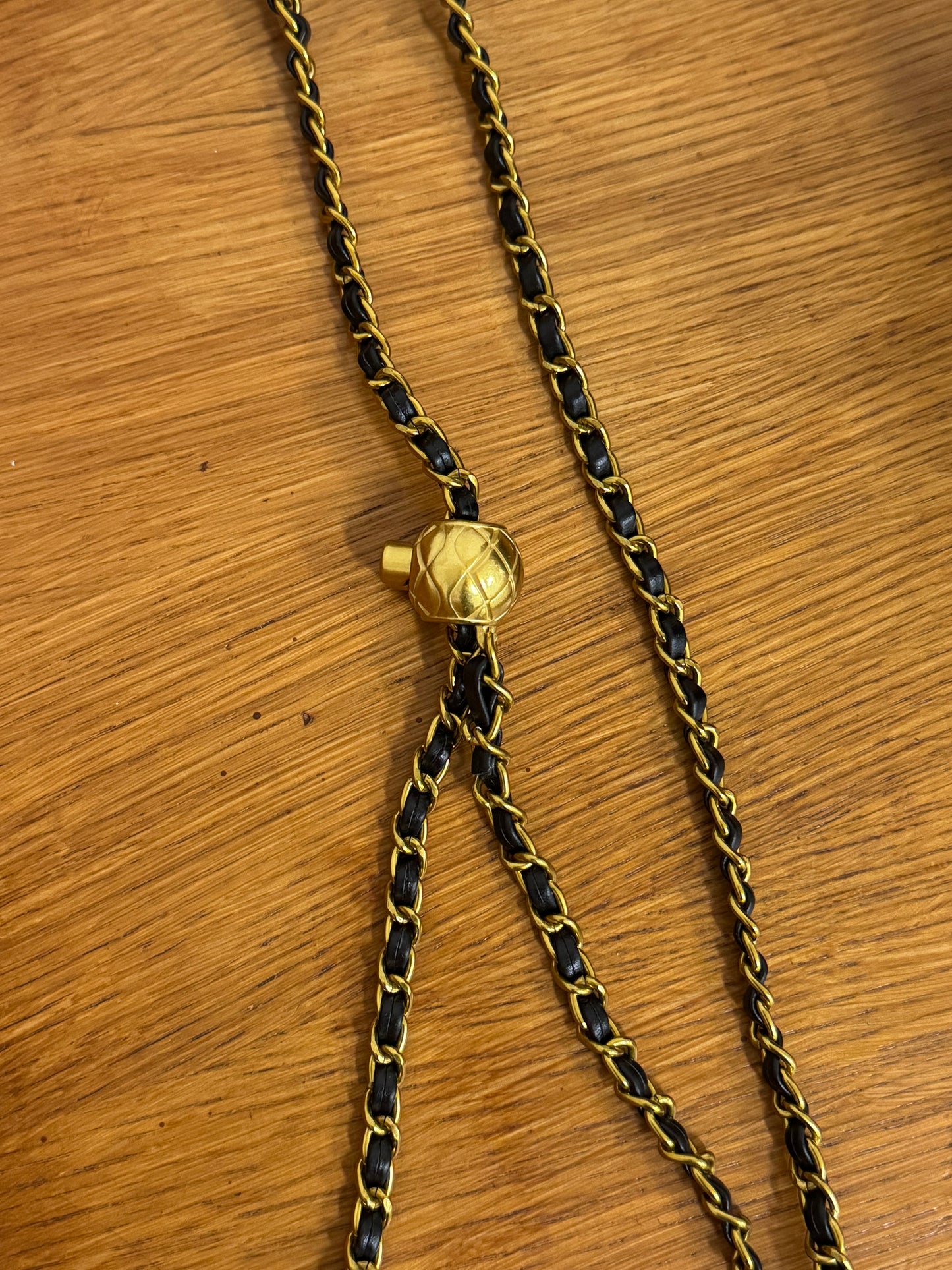 Řetízek a filcová vložka pro peněženky