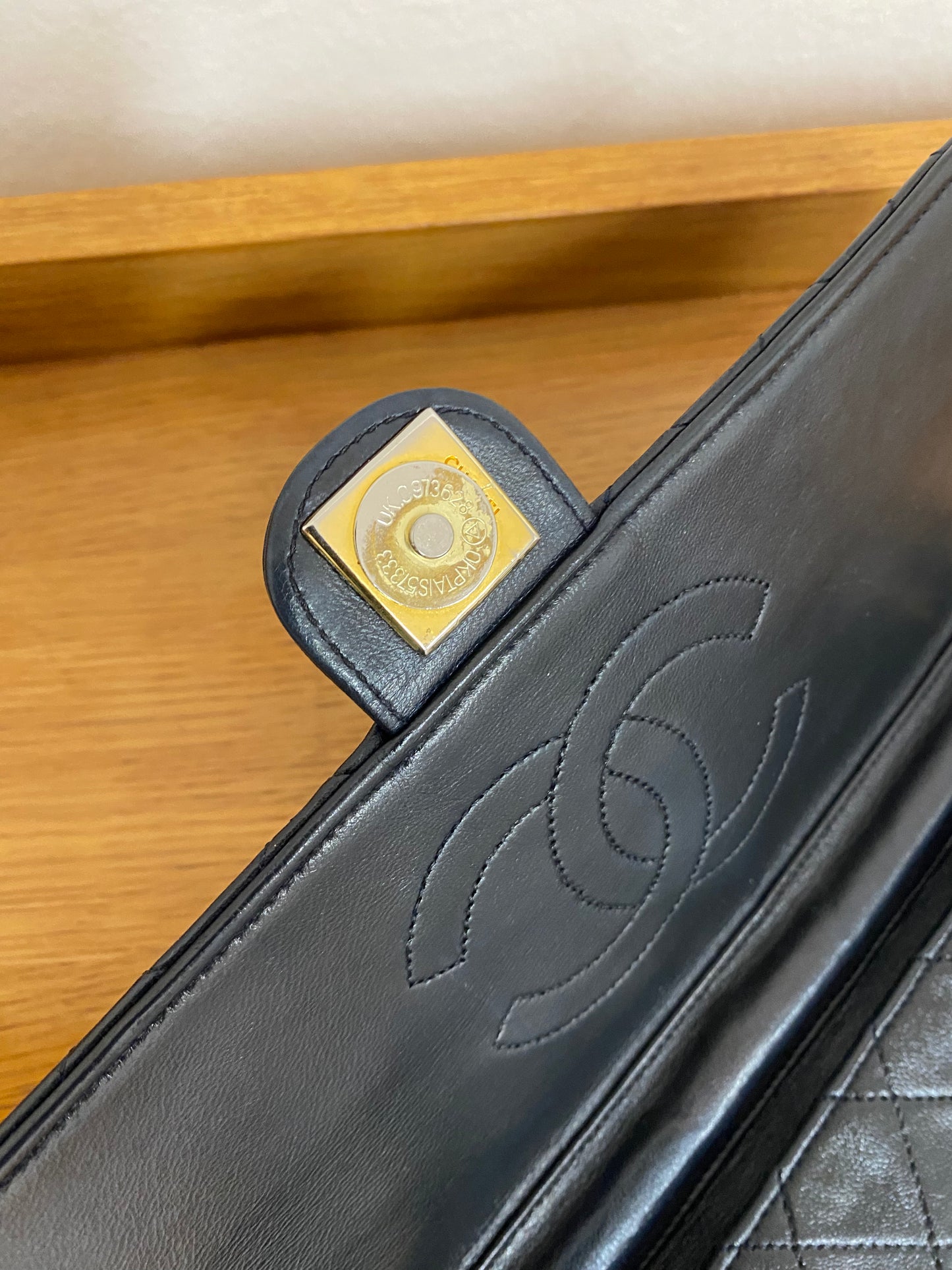 CHANEL CLASSIC SINGLE FLAP BAG