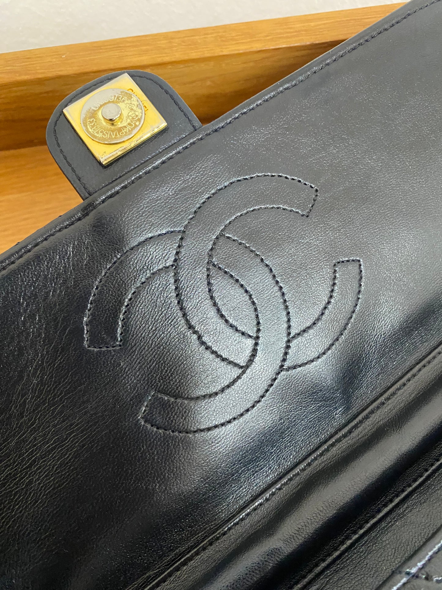 CHANEL CLASSIC SINGLE FLAP BAG