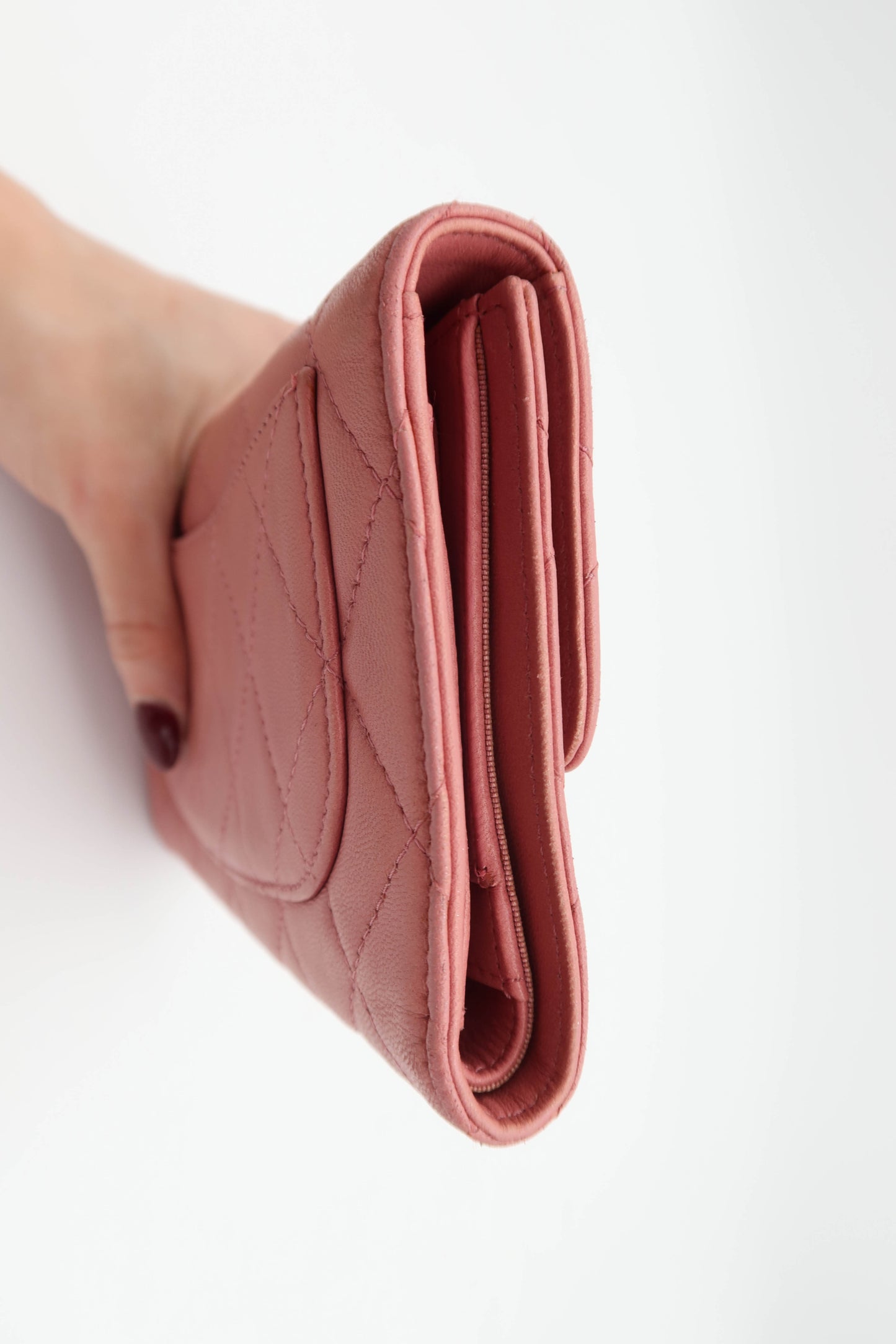 CHANEL CLASSIC WALLET PINK